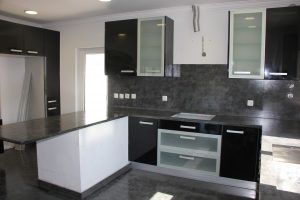Can the Microcement be use over a kitchen countertop?